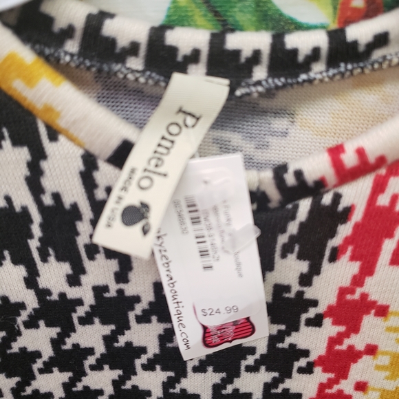 Print Shirt - Picture 3 of 3